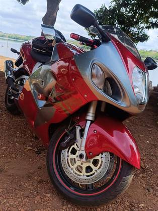 SUZUKI GSX 1300R HAYABUSA 